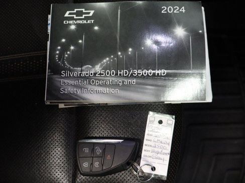 Used 2024 Chevrolet Silverado 2500 High Country w/ High Country Premium Package AWD/4WD image 69