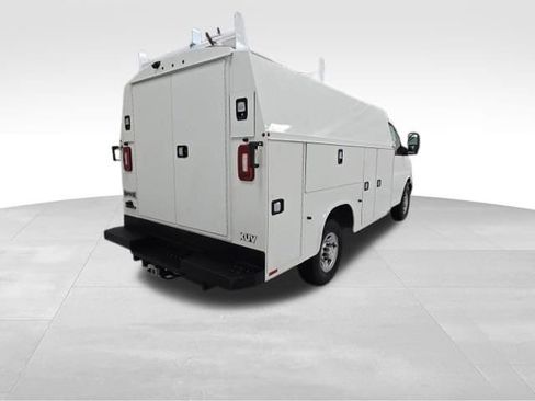 New 2026 Chevrolet Express 3500 w/ Power Convenience Package RWD image 5