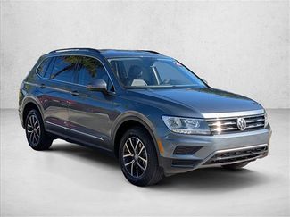 Used 2021 Volkswagen Tiguan SE video 3