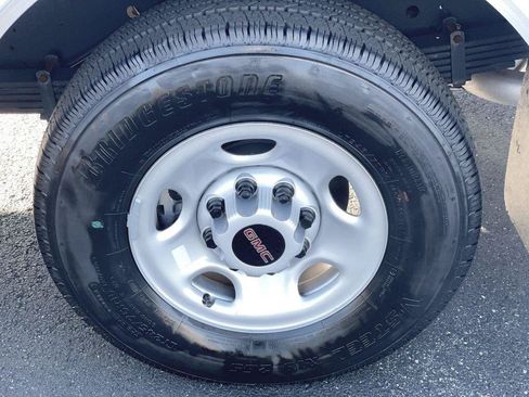 New 2025 GMC Savana 3500 w/ Power Convenience Package RWD image 28