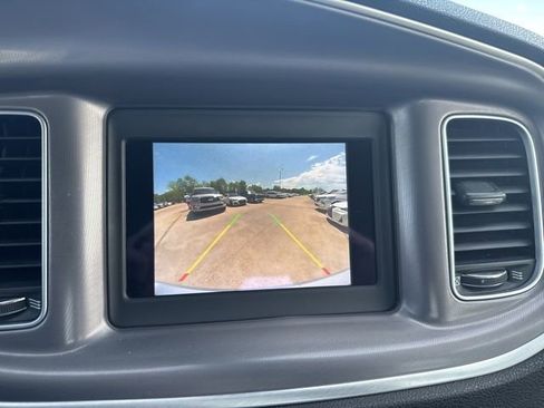 Used 2022 Dodge Charger SXT RWD image 30