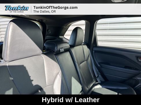 Used 2025 Subaru Forester Limited w/ Popular Package AWD/4WD image 30