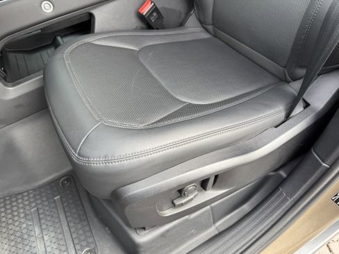 Certified 2025 Land Rover Defender 110 S image 21