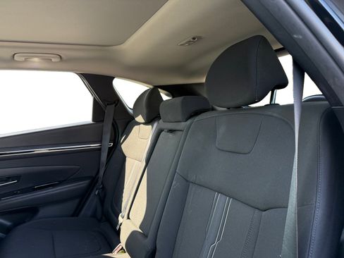 Used 2022 Hyundai Tucson SEL w/ Cargo Package AWD/4WD image 11