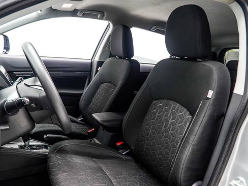 Used 2024 Mitsubishi Outlander Sport ES AWD/4WD image 34