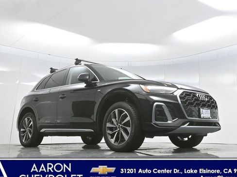Used 2024 Audi Q5 2.0T Premium w/ Convenience Package AWD/4WD image 2