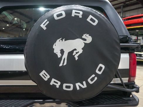 Used 1996 Ford Bronco XLT image 24