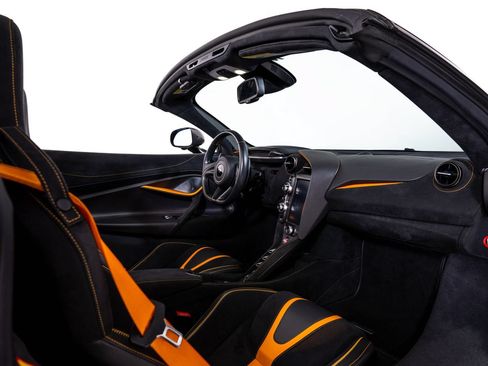 Used 2022 McLaren 720S Spider RWD image 27