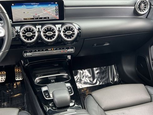 Used 2020 Mercedes-Benz CLA 250 4MATIC image 25