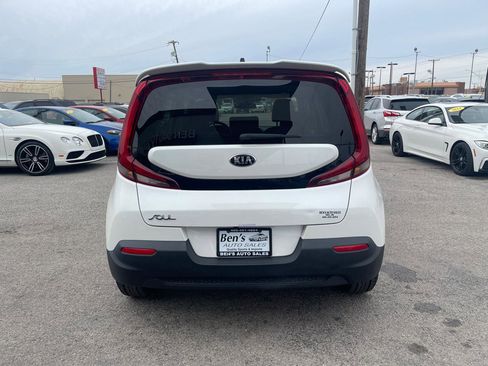 Used 2021 Kia Soul LX FWD image 7