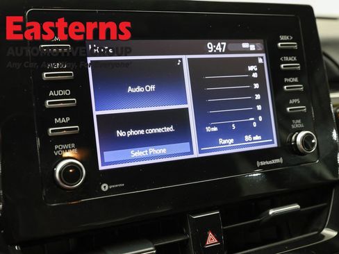 Used 2024 Toyota Camry SE FWD image 19