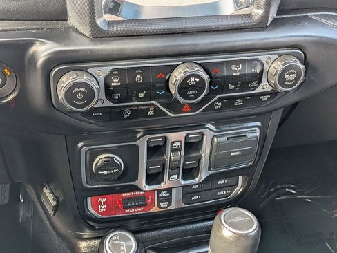 Certified 2020 Jeep Gladiator Rubicon AWD/4WD image 23