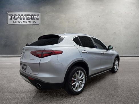 Used 2018 Alfa Romeo Stelvio Ti AWD/4WD image 4