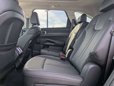 New 2026 Kia Sorento EX w/ EX Premium Package FWD image 12