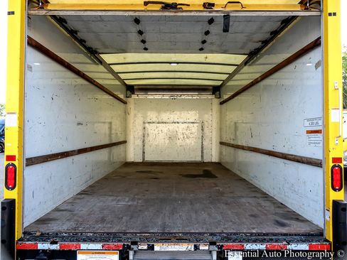 Used 2019 Ford E-350 and Econoline 350 Super Duty image 17