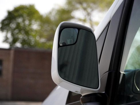 Used 2020 Nissan NV200 SV w/ Sliding Glass Door Package image 4