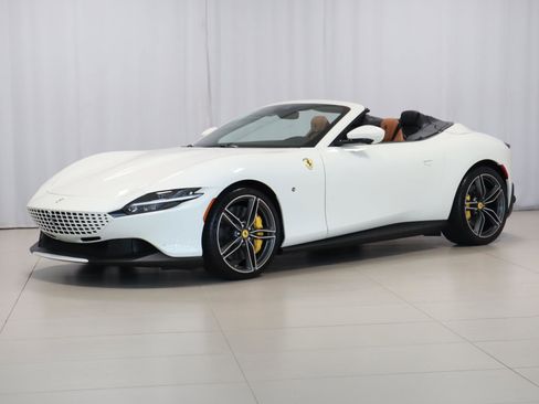 Certified 2024 Ferrari Roma Spider image 2