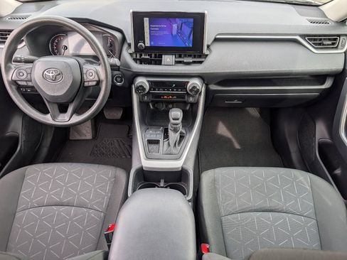 Used 2025 Toyota RAV4 XLE image 4