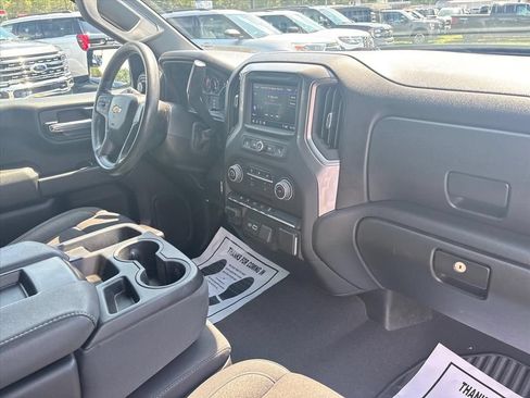 Used 2024 Chevrolet Silverado 1500 Custom AWD/4WD image 13
