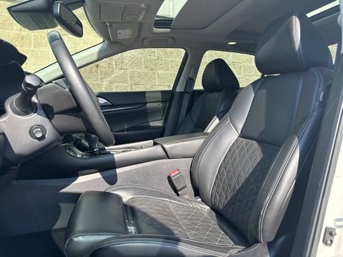 Used 2020 Nissan Maxima Platinum w/ Sport Mat Group FWD image 13