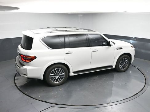 Used 2023 Nissan Armada SL w/ Captain's Chairs Package image 22