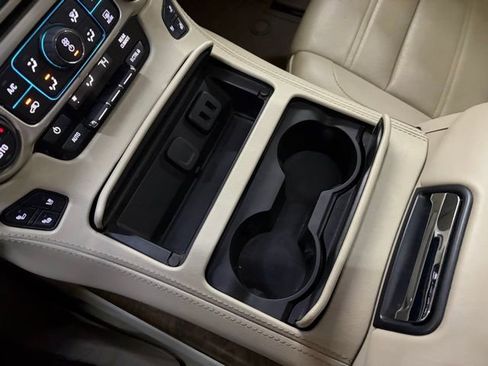 Used 2018 GMC Yukon XL Denali AWD/4WD image 60