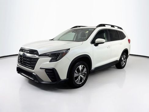 Used 2024 Subaru Ascent Premium w/ Convenience Package AWD/4WD image 3