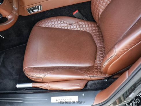 Used 2015 Aston Martin Vanquish Coupe RWD image 46