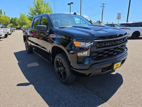 New 2026 Chevrolet Silverado 1500 Custom Trail Boss w/ Midnight Edition AWD/4WD image 8