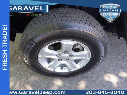 Used 2021 Jeep Wrangler Sport AWD/4WD image 18