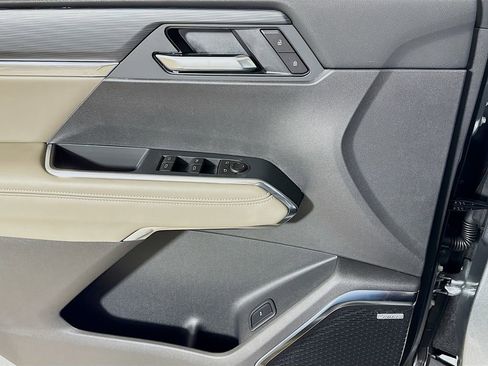 New 2026 GMC Acadia Elevation w/ Elevation Premium Package image 16