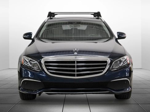 Used 2018 Mercedes-Benz E 400 4MATIC Wagon w/ Premium 2 Package image 6