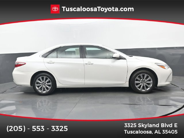 Used 2017 Toyota Camry XLE w/ Moonroof Package FWD image 1