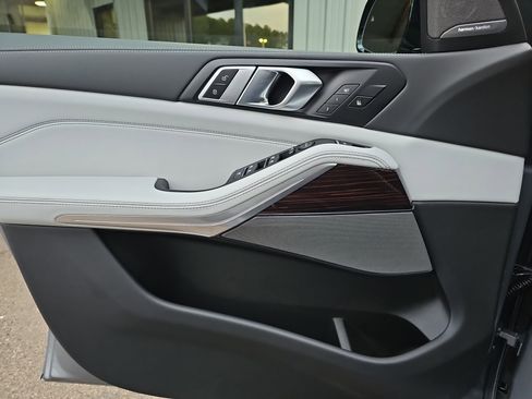 New 2026 BMW X5 xDrive40i w/ M Sport Package image 29