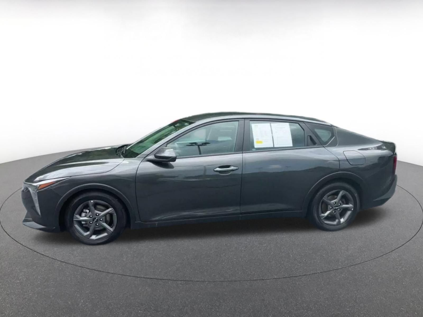 Used 2025 Kia K4 FWD image 8