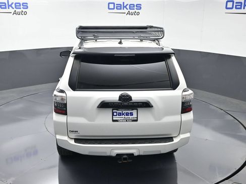 Used 2021 Toyota 4Runner Venture w/ Moonroof Package AWD/4WD image 54