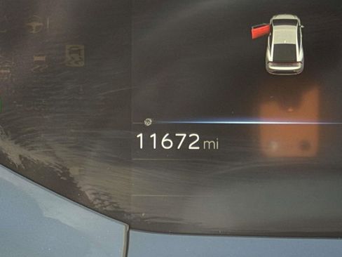 Used 2024 Toyota Prius XLE image 28