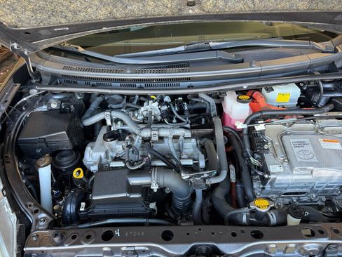 Used 2015 Toyota Prius C Two FWD image 20