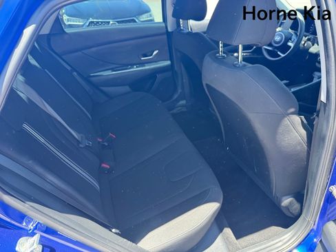 Used 2023 Hyundai Elantra SEL FWD image 27