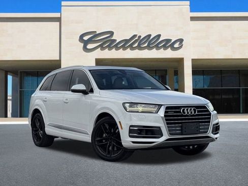 Used 2018 Audi Q7 3.0T Prestige w/ Prestige Package image 2