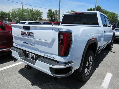 New 2026 GMC Sierra 2500 Denali w/ Denali Reserve Package AWD/4WD image 8