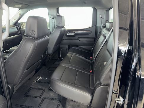 Used 2022 Chevrolet Silverado 1500 LT Trail Boss w/ LT Trail Boss Premium Package image 14