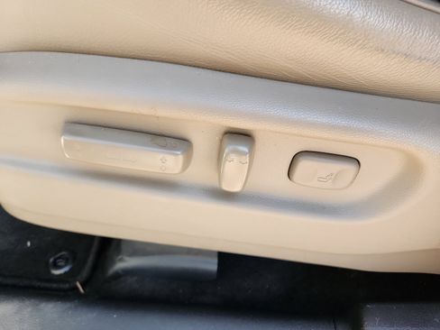 Used 2017 Honda Pilot Elite image 11