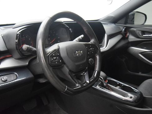 Used 2024 Chevrolet Trax RS w/ Driver Confidence Package FWD image 13