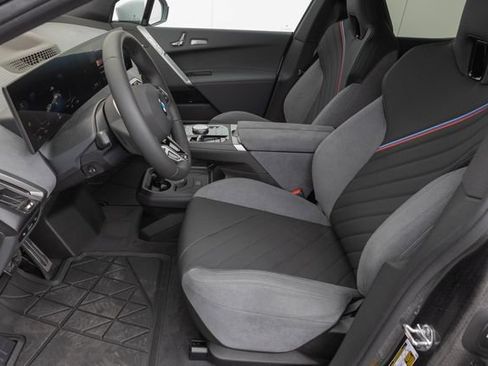 New 2026 BMW iX xDrive60 w/ M Sport Package AWD/4WD image 15