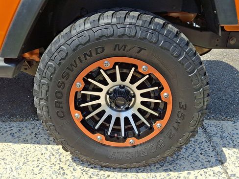 Used 2012 Jeep Wrangler Sport AWD/4WD image 6