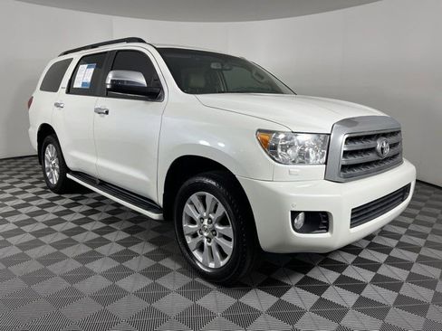 Used 2017 Toyota Sequoia Platinum RWD image 2
