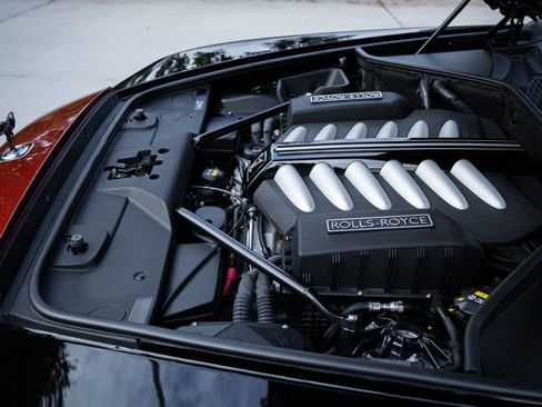 Used 2019 Rolls-Royce Dawn image 95