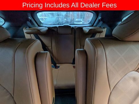 New 2026 Toyota Highlander Platinum AWD/4WD image 16