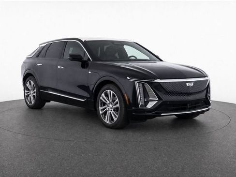 Certified 2024 Cadillac Lyriq Tech AWD/4WD image 1